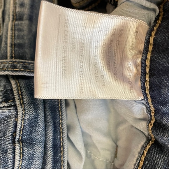 Kancan skinny jean no distressing size 11. - Picture 2 of 6